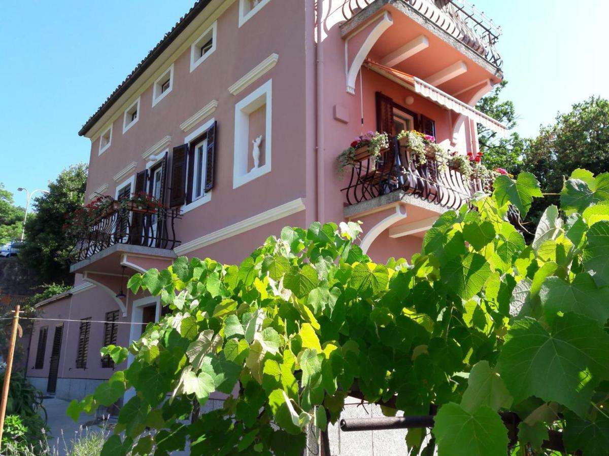 Apartman Lusetic Опатия Екстериор снимка